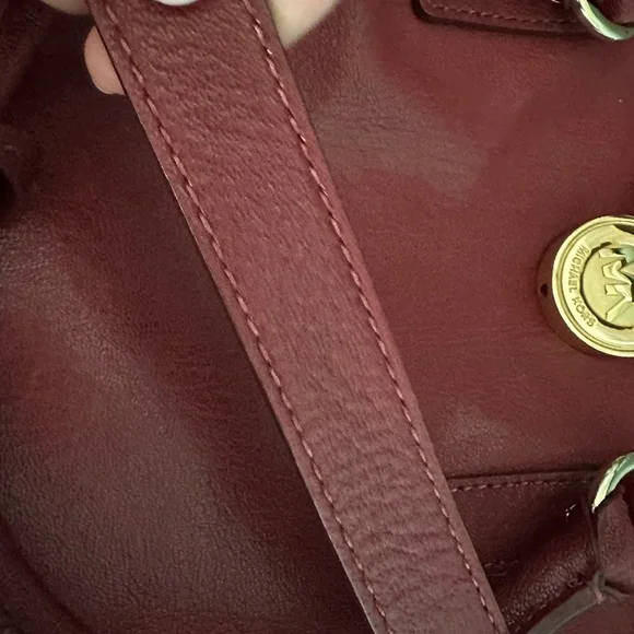 Classic Michael Kors Hamilton Leather Satchel, Size Large in Wine - Picture 10 of 11